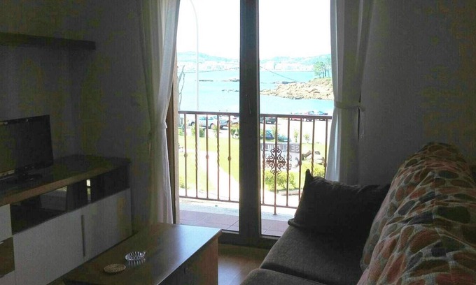 Palmeira Apartment | Homerez - Modern Apartment in Riveira 80m² + Sea View