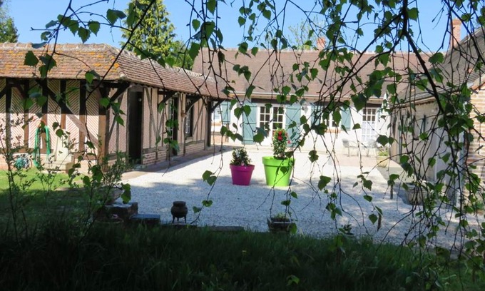 Souvigny-en-Sologne House | Homerez - Nice house for 2 ppl. with garden and terrace at Souvigny-en-Sologne