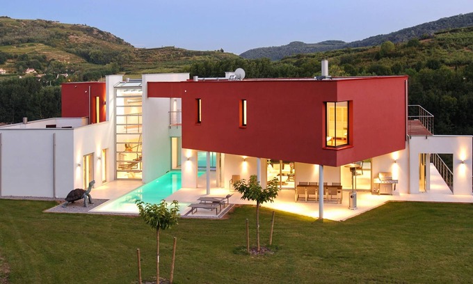 Saint-Desirat Villa | Homerez - Villa for 8 ppl. with swimming-pool and jacuzzi at Saint Désirat
