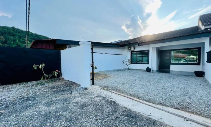 Rambai House | Homestay CikPuteh Gunong, Bachok