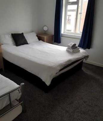 Walsall House | Homestay In Walsall