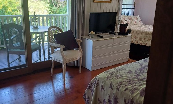Maudsland Bed & Breakfast | Homestead BnB
