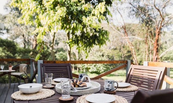 Wallington Cabin | Homestead Hideaway Cabin minutes to adventure park