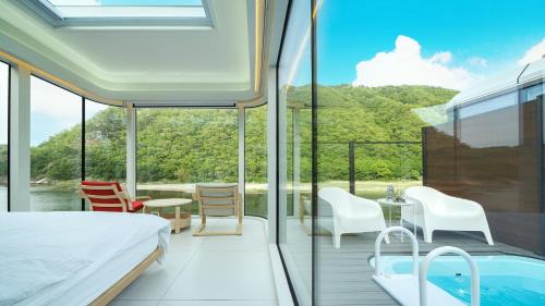 Hongcheon House | Hongcheon Hutopia Glamping