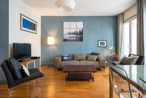 Voltaire - Saint Amour Apartment | HONORÊ - SUITE VENDÔME