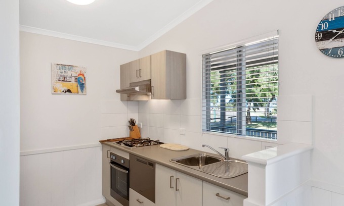 Horrocks Cabin | Horrocks Beach Caravan Park