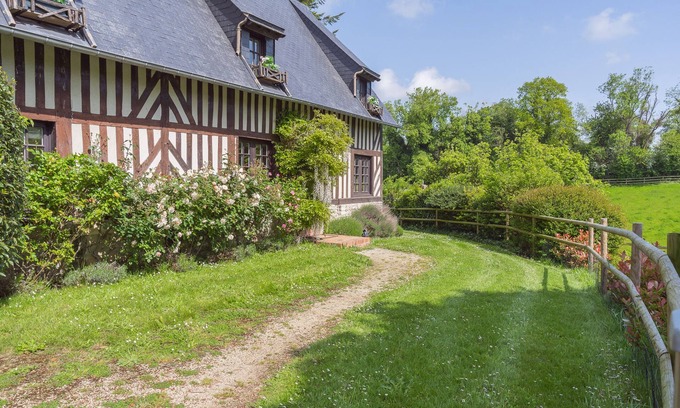 Heuland Cottage | Hortense's Grand Cottage - 15min Deauville and 5min Villers s/Mer beach