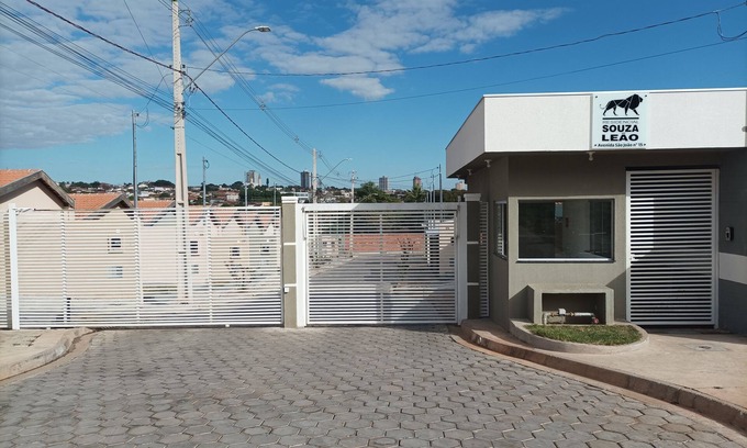 Tupa Condo | Hospedagem Mobiliada