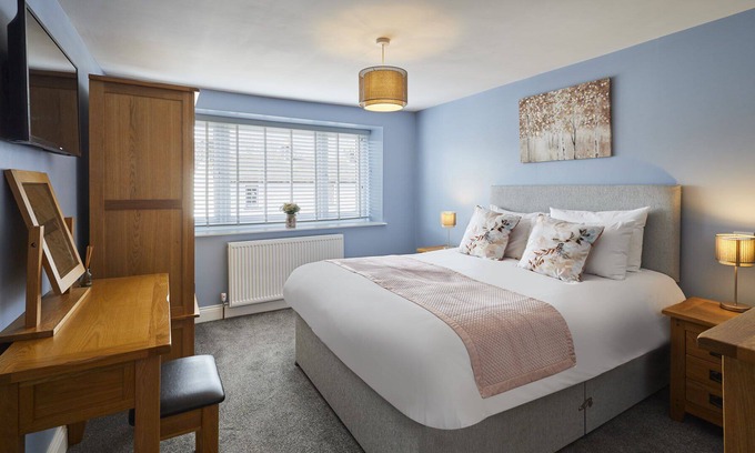 Barnard Castle Other | Host & Stay | The Cobblers