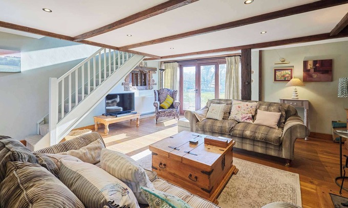 Monmouth House | Host & Stay | Tregaer Mill Barn