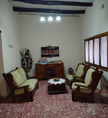 Tinogasta House | Hostal Dña Tinogasta Casa de Adobe