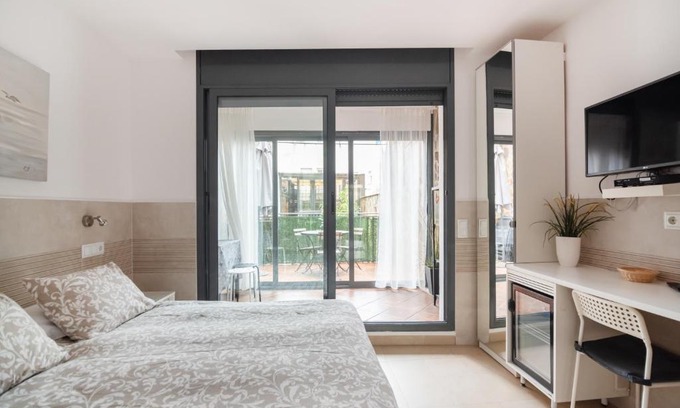 La Bordeta House | Hostal House