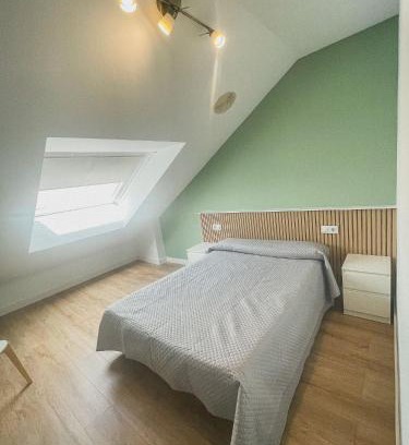 Ferrol House | Hostal La Frontera