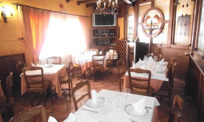 Yepes Hotel | Hostal Los Galgos