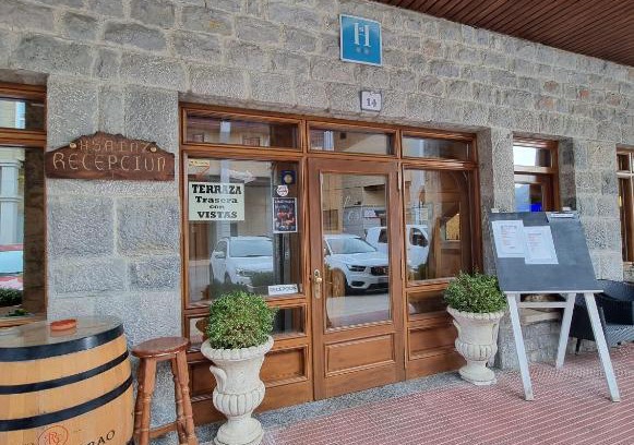 Riano House | Hostal Sainz