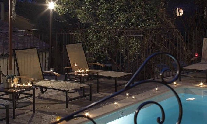 Bormes-Les-Mimosas Hotel | Hostellerie du Cigalou