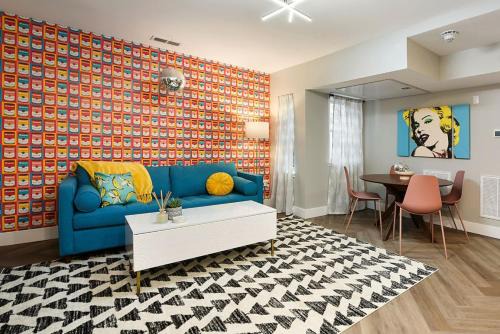 East Allegheny House | HostWise Stays - King Bed - Free Street Parking - Walkable Location