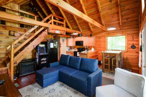 Campton House | Hot Tub & WiFi - Hidden Chalet Red River Gorge KY