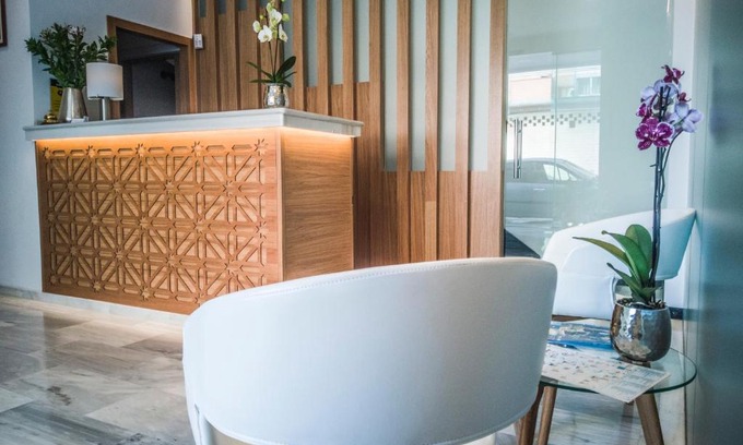 Distrito de Levante Hotel | Hotel Abadi