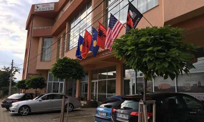Dushanovë Hotel | Hotel Albatros