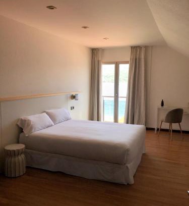 Corcubion Hotel | Hotel As Hortensias