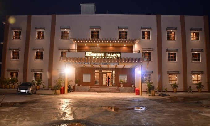 Tarabganj Hotel | hotel avadh sunshine ayodhya