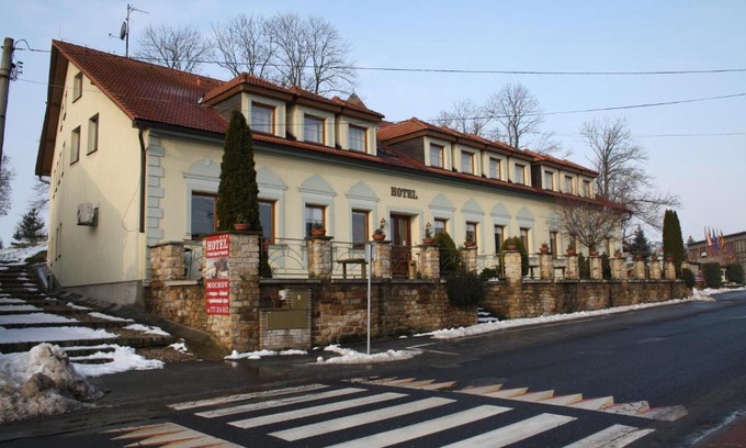 Mochov Hotel | Hotel Bouček