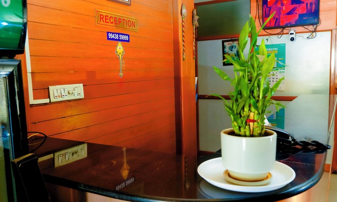 Erode Hotel | Hotel Breezeland - Erode Railway Station