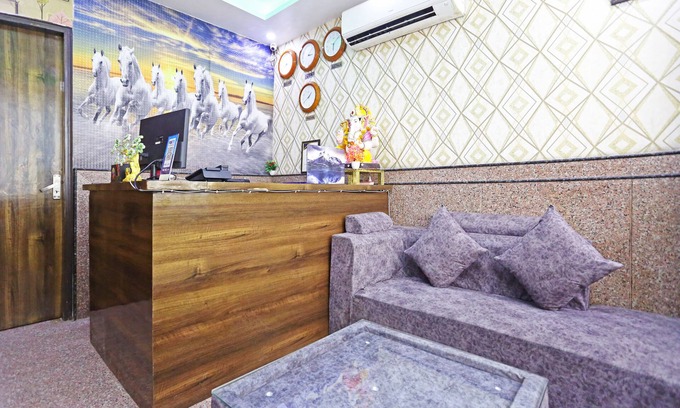 Old Delhi Hotel | Hotel Broadway