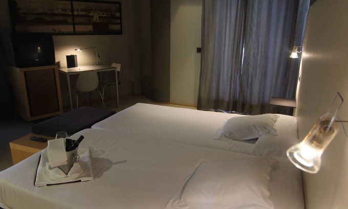 Ferrol Hotel | Hotel Carris Almirante