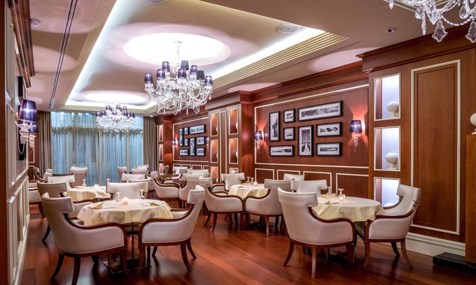 Les Eaux-Vives Hotel | Hotel Century