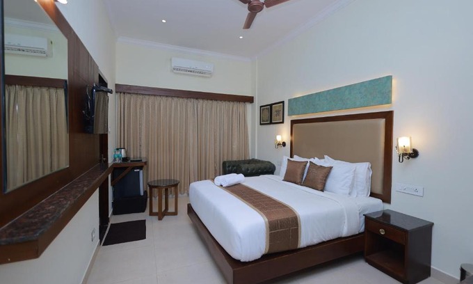 Chettikulam Hotel | Hotel Comorin Grand