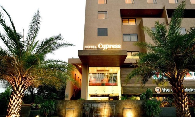 Nadiad Hotel | HOTEL CYPRESS