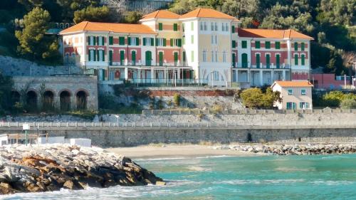 Finale Ligure Hotel | HOTEL DEL GOLFO