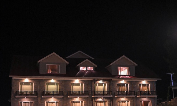 Kalam Hotel | Hotel DeManchi By The Leaf