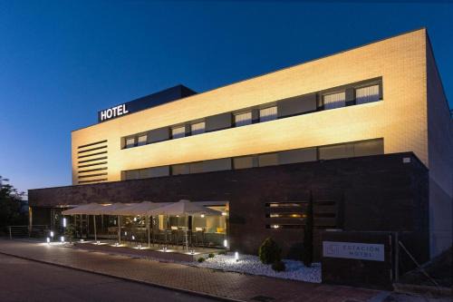 Utebo Hotel | Hotel Estación