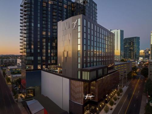 Music Row Hotel | Hotel Fraye Nashville, Curio Collection By Hilton