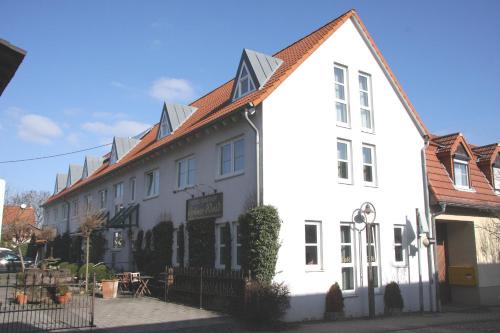 Wallau Hotel | Hotel Gasthof Grüner Wald
