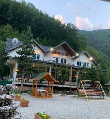 Pejë Hotel | Hotel Gryka