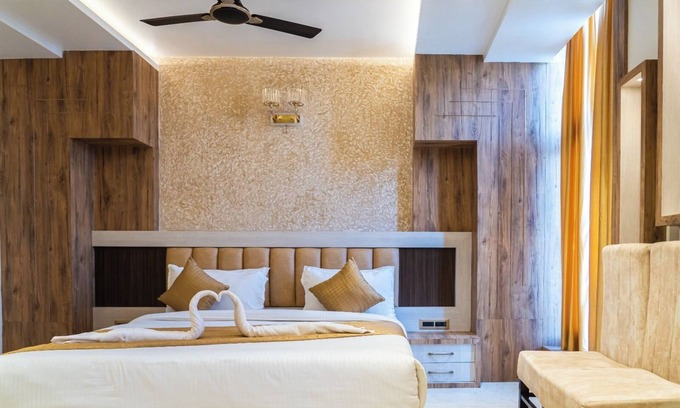 Lanka Hotel | HOTEL KESHARI PALACE