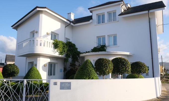 Busto Hotel | HOTEL LA CASA DE LAS CAMELIAS