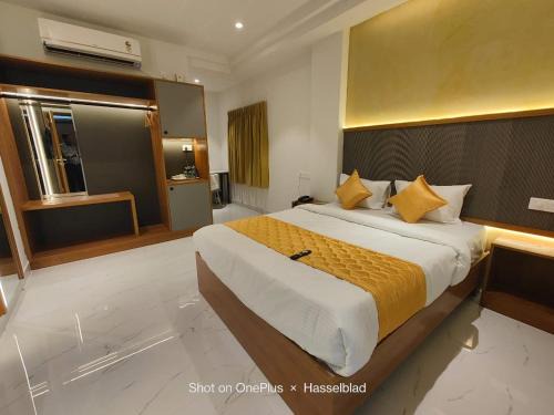 HITEC City Hotel | Hotel La Premier