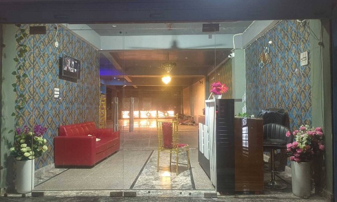 Tikamgarh Hotel | Hotel Leela Palace