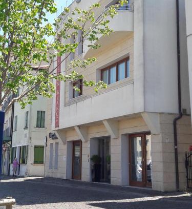 Adria Hotel | Hotel Leon Bianco