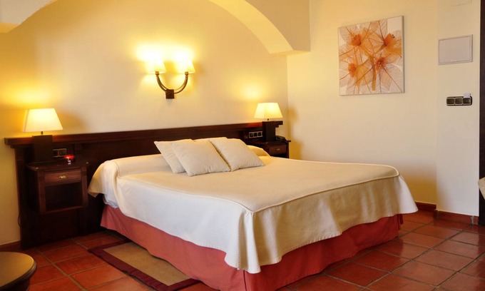 Barrio de la Vega Hotel | Hotel Los Cerezos