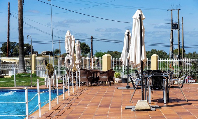 Malpartida de Caceres Hotel | Hotel Los Barruecos by Croma