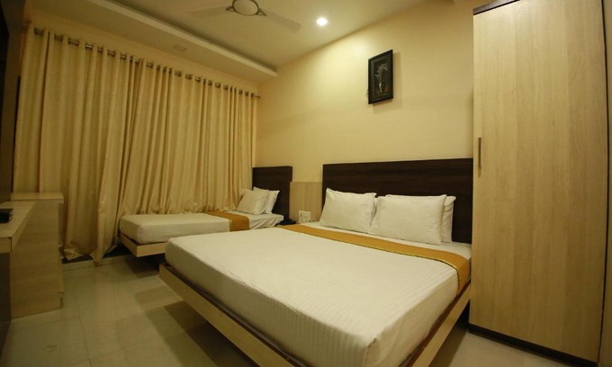 Kolhapur Hotel | Hotel Madhuri Executive