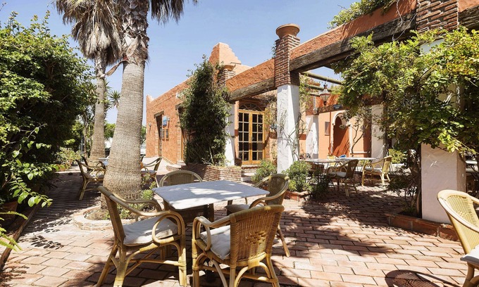 Los Canos de Meca Hotel | Hotel Madreselva