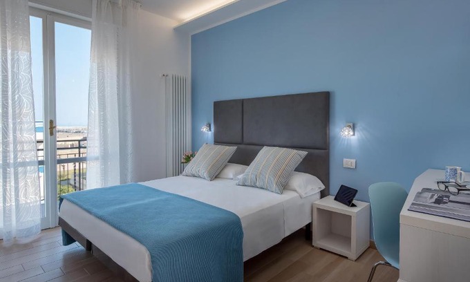 San Giuliano a Mare Hotel | Hotel Maria Serena