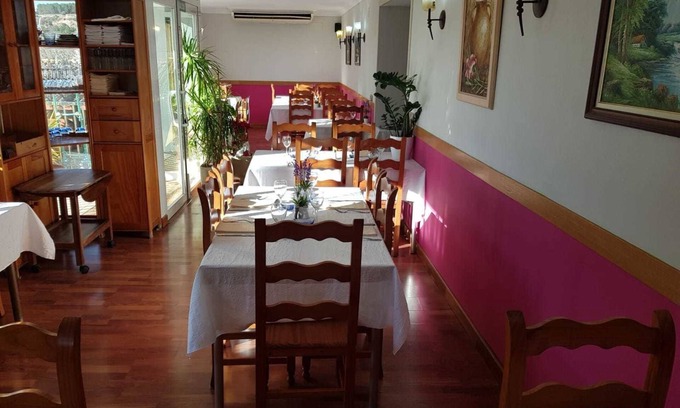 Mora la Nova House | Hotel Mas Subirats